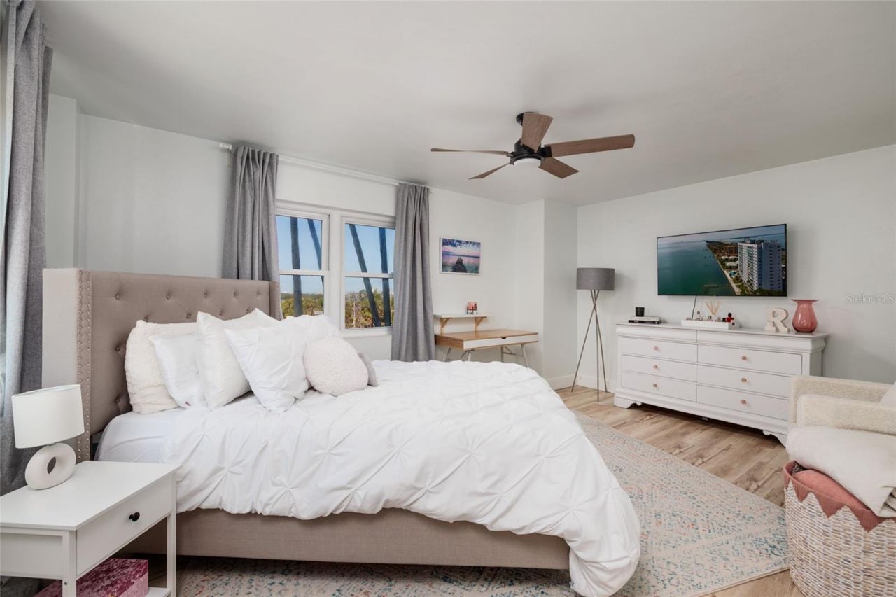 7200 Sunshine Skyway Lane S, Unit 3D, Saint Petersburg, FL 33711 Photo