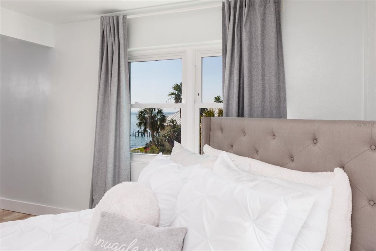 7200 Sunshine Skyway Lane S, Unit 3D, Saint Petersburg, FL 33711 Photo