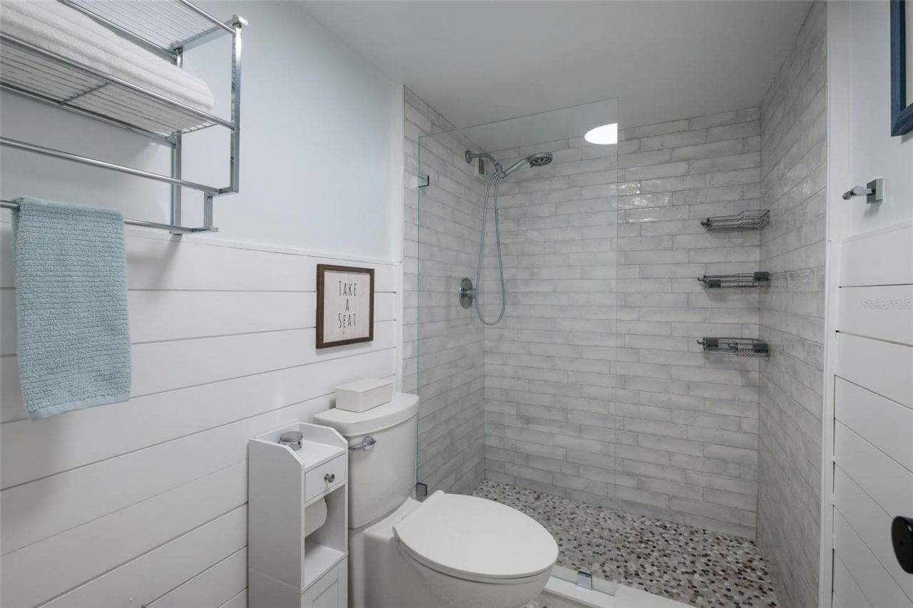 7200 Sunshine Skyway Lane S, Unit 3D, Saint Petersburg, FL 33711 Photo