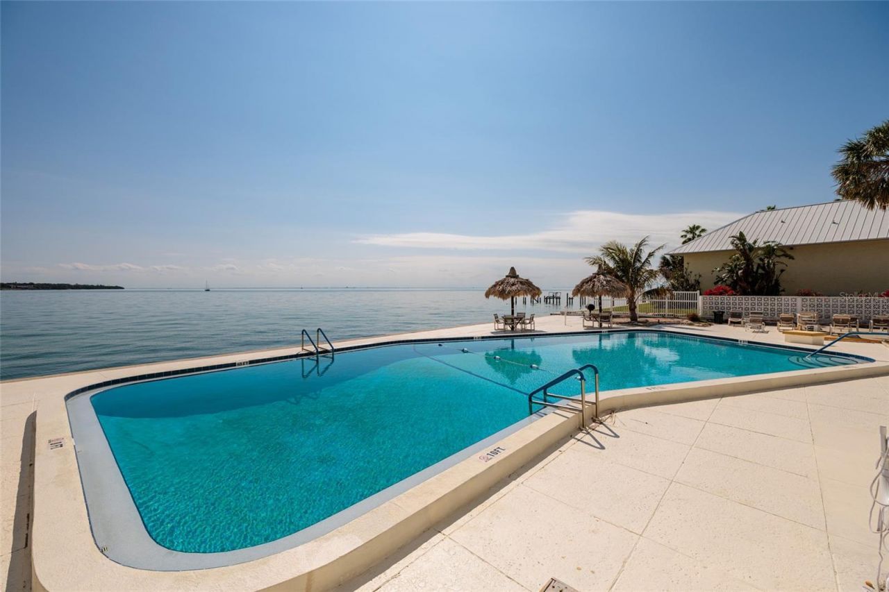 7200 Sunshine Skyway Lane S, Unit 3D, Saint Petersburg, FL 33711 Photo