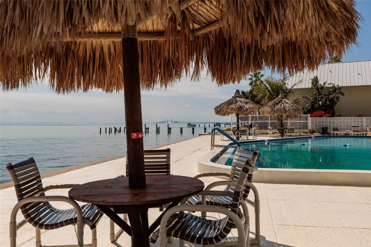 7200 Sunshine Skyway Lane S, Unit 3D, Saint Petersburg, FL 33711 Photo