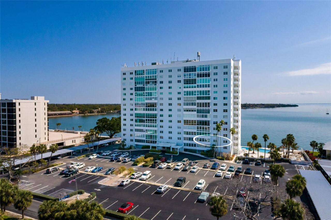 7200 Sunshine Skyway Lane S, Unit 3D, Saint Petersburg, FL 33711 Photo