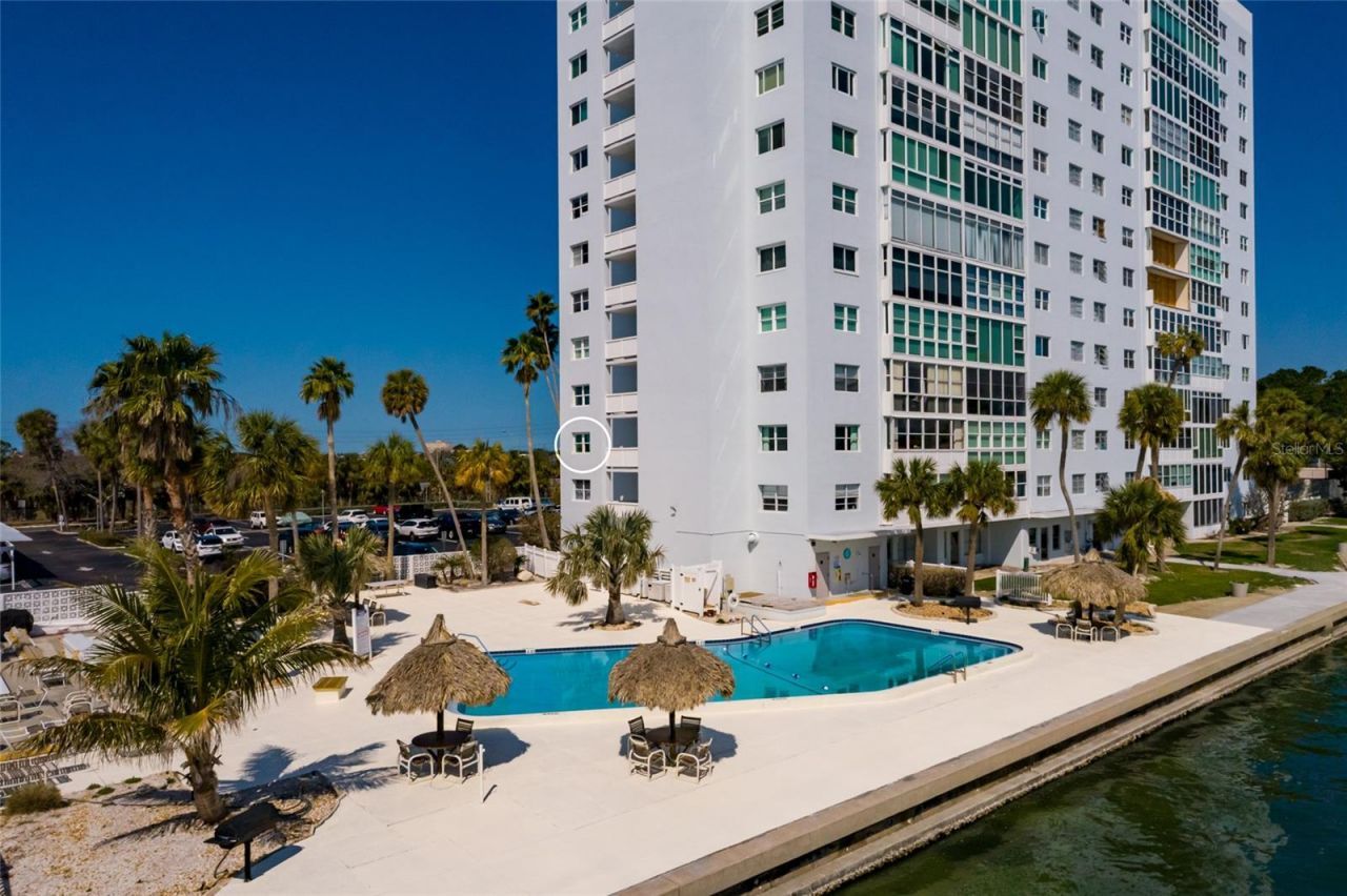 7200 Sunshine Skyway Lane S, Unit 3D, Saint Petersburg, FL 33711 Photo