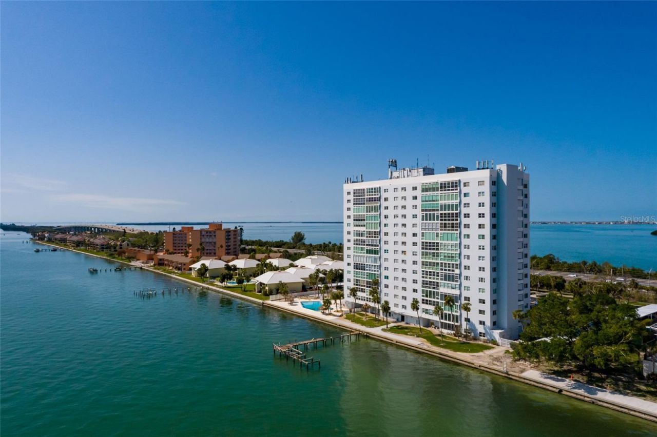 7200 Sunshine Skyway Lane S, Unit 3D, Saint Petersburg, FL 33711 Photo