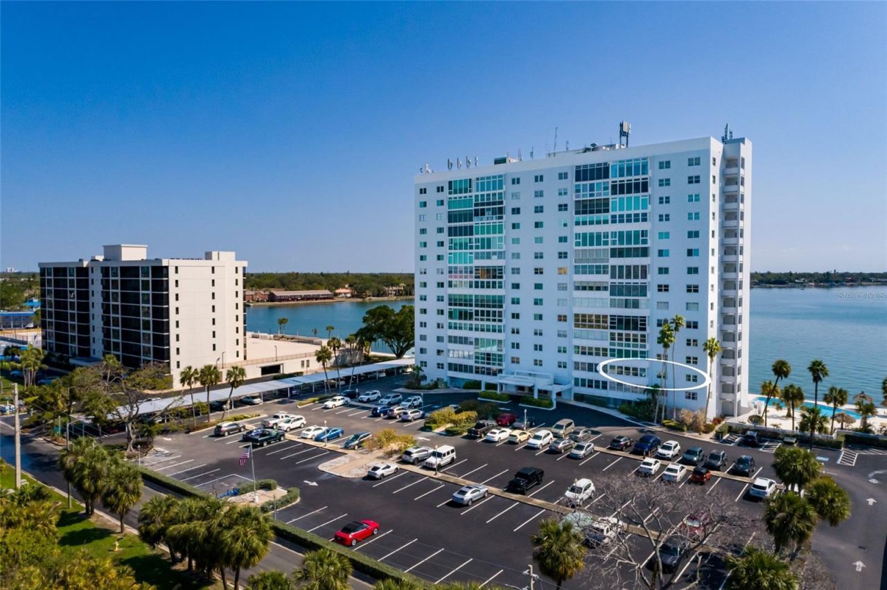 7200 Sunshine Skyway Lane S, Unit 3D, Saint Petersburg, FL 33711 Photo