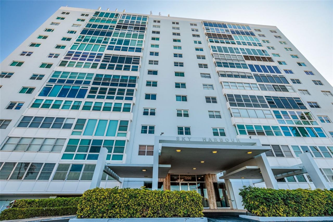 7200 Sunshine Skyway Lane S, Unit 3D, Saint Petersburg, FL 33711 Photo