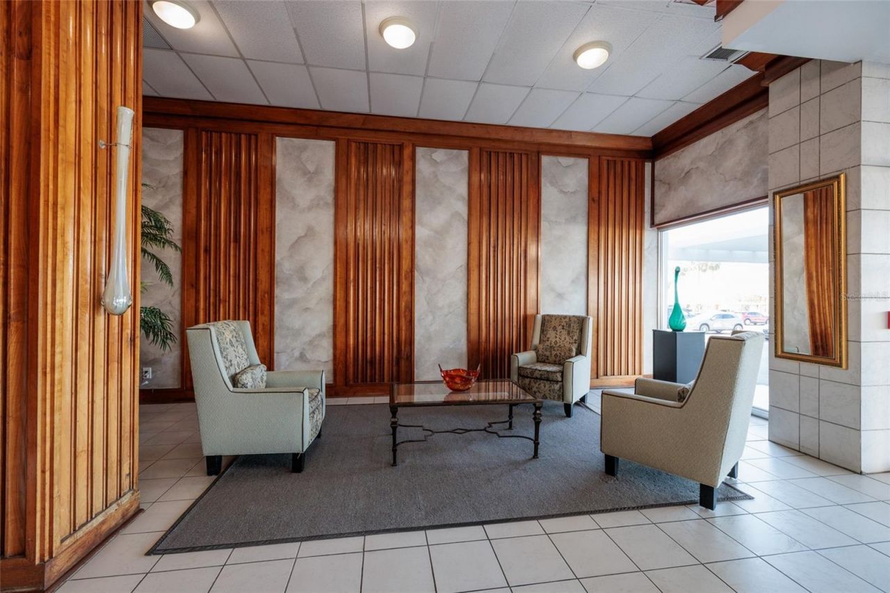 7200 Sunshine Skyway Lane S, Unit 3D, Saint Petersburg, FL 33711 Photo