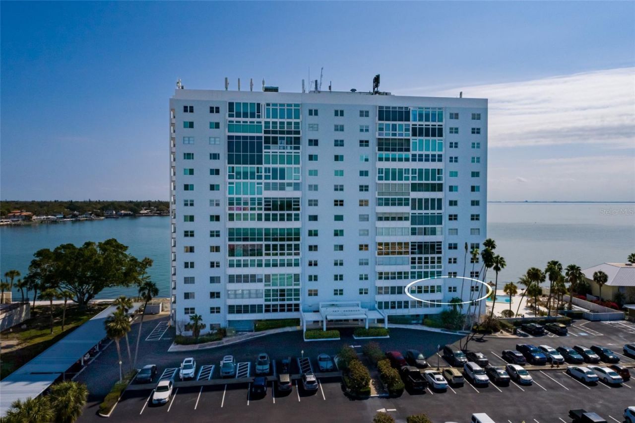 7200 Sunshine Skyway Lane S, Unit 3D, Saint Petersburg, FL 33711 Photo