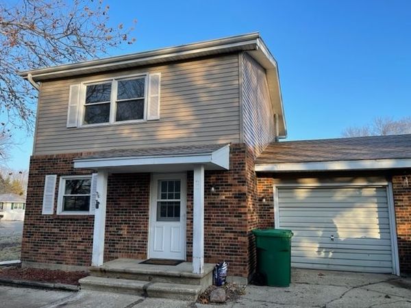 1642 Maness Court, Sycamore, IL 60178