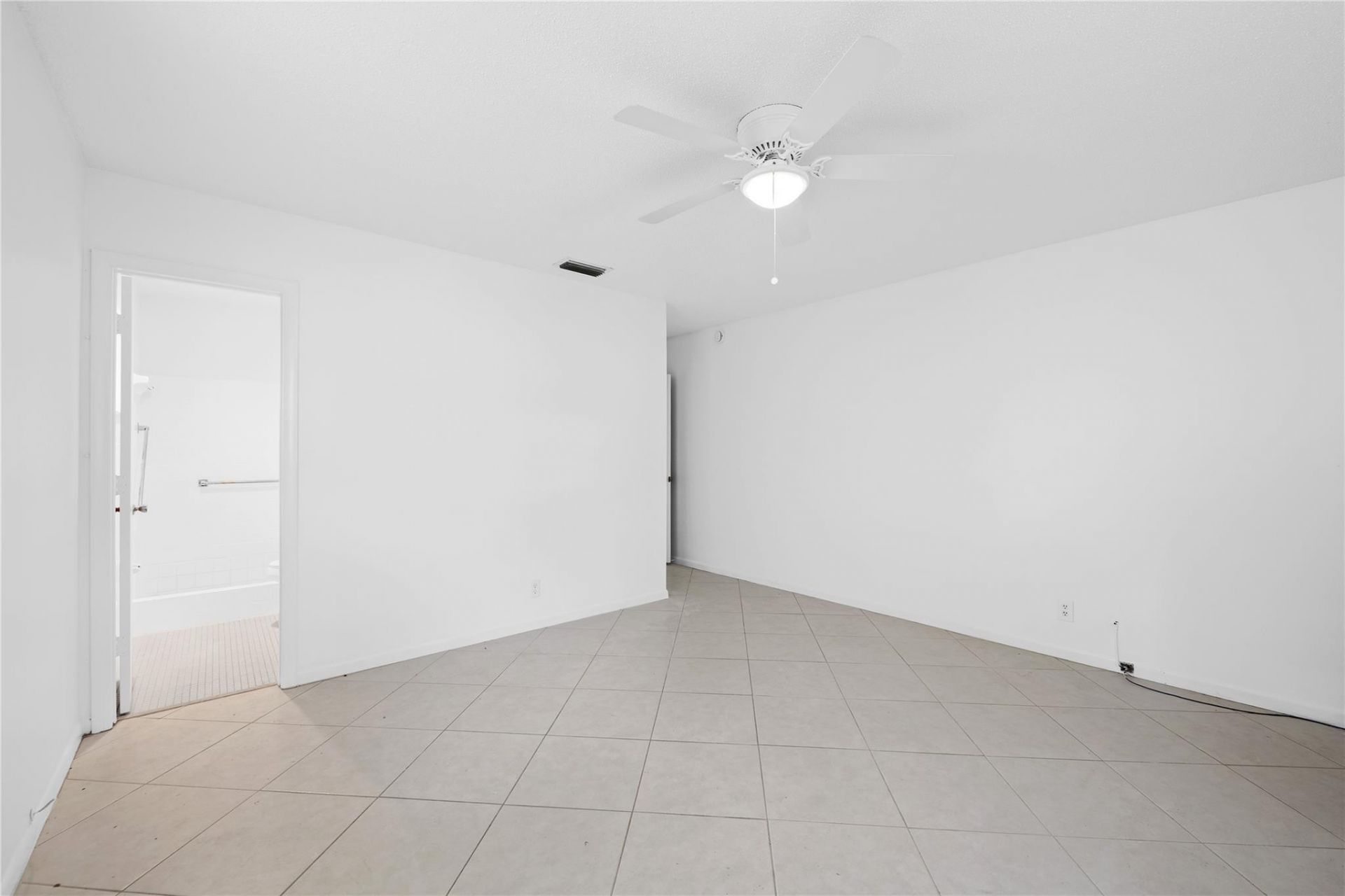 7005 NW 11th Street, Margate, FL 33063 Photo