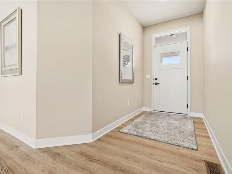 3458 Marys Way Avenue NW, Massillon, OH 44646 Photo 3