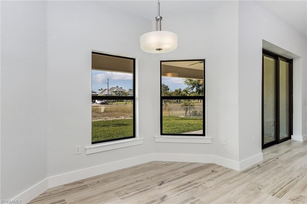 346 SW 28th Pl, Cape Coral, FL 33991 Photo