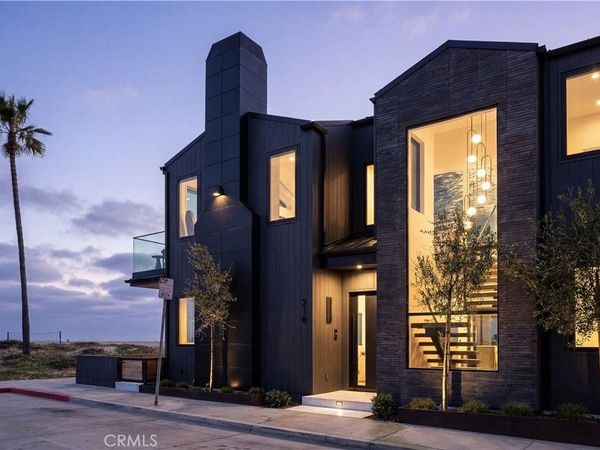 218 E Oceanfront, Newport Beach, CA 92661