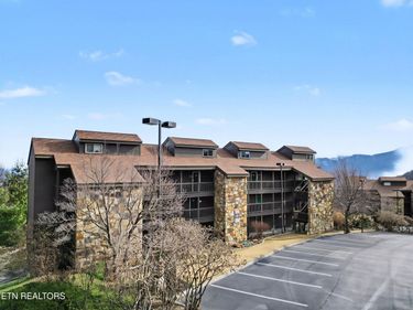 1380 Ski View Drive, Gatlinburg, TN 37738