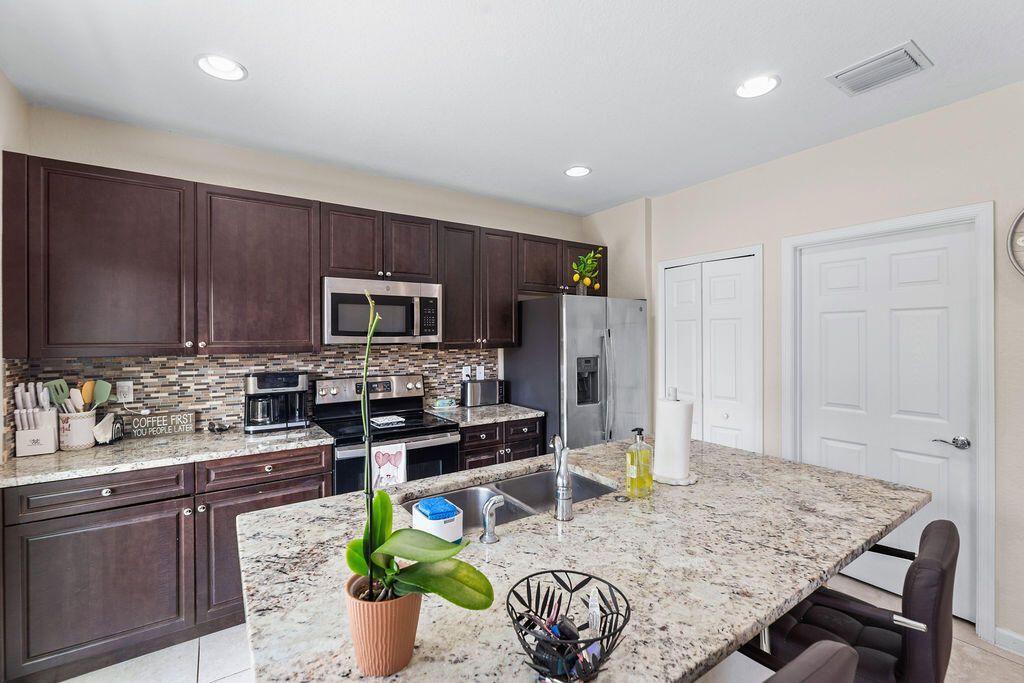 2550 NW Treviso Circle, Port Saint Lucie, FL 34986 Photo