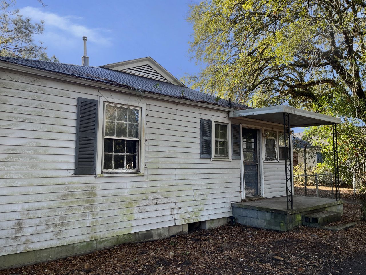 1111 N Longstreet Street Photo 13