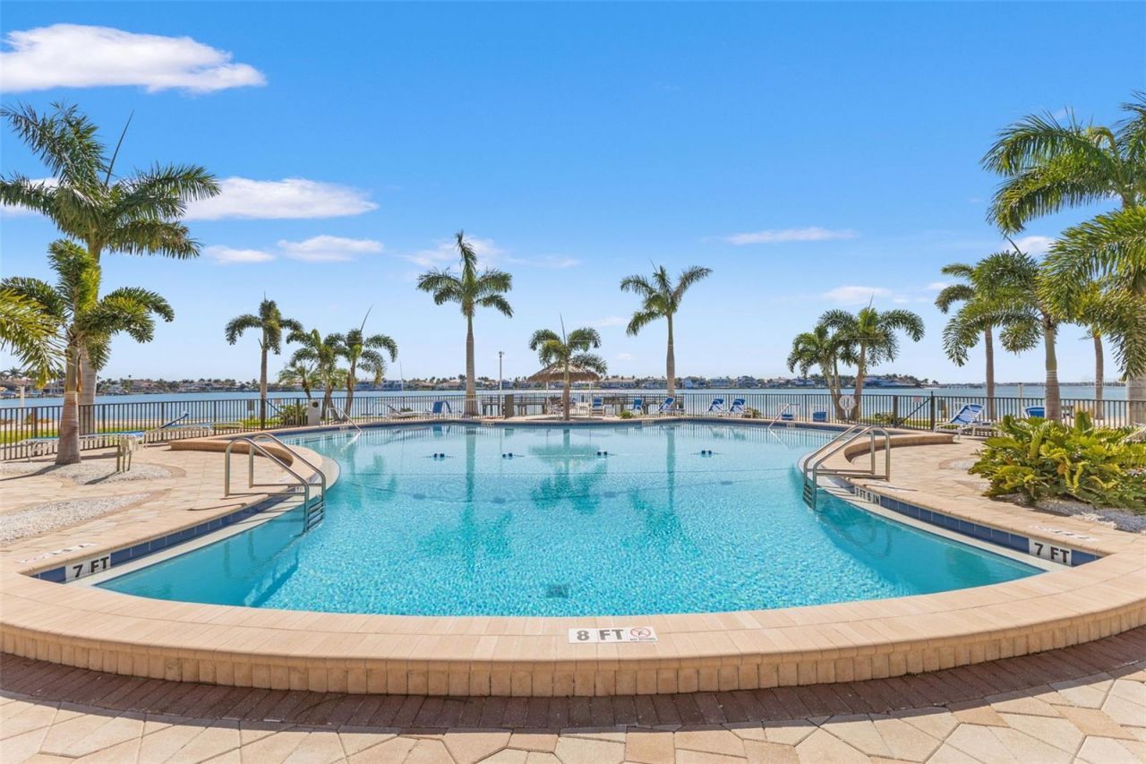 5130 Brittany Drive S, Unit 808, Saint Petersburg, FL 33715 Photo