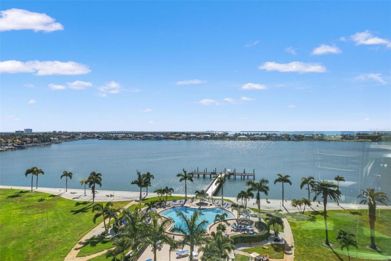 5130 Brittany Drive S, Unit 808, Saint Petersburg, FL 33715 Photo