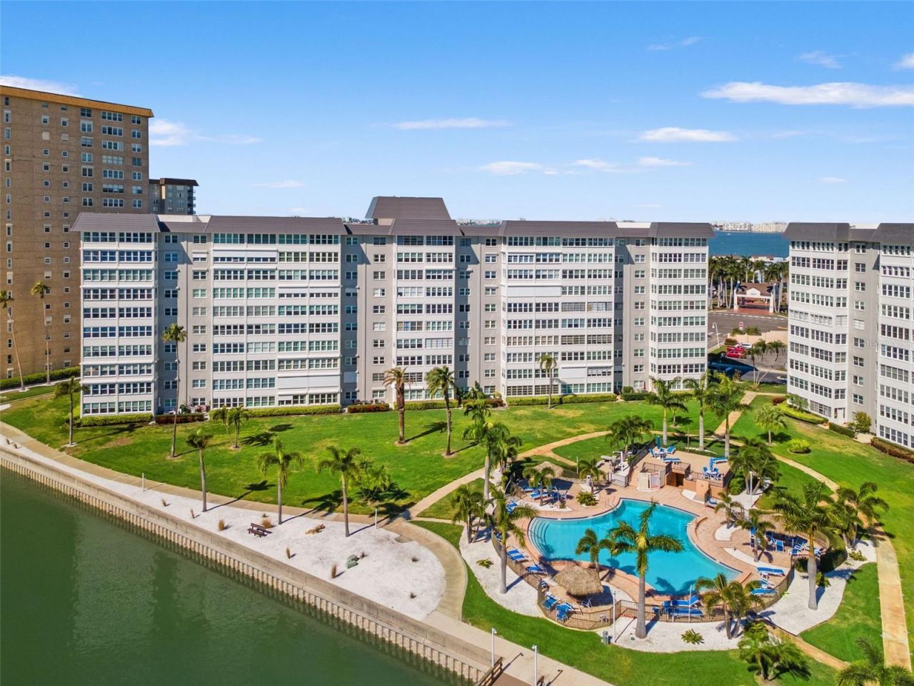 5130 Brittany Drive S, Unit 808, Saint Petersburg, FL 33715 Photo