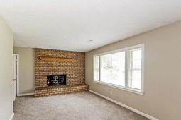 7031 N Kenwood Drive photo 4