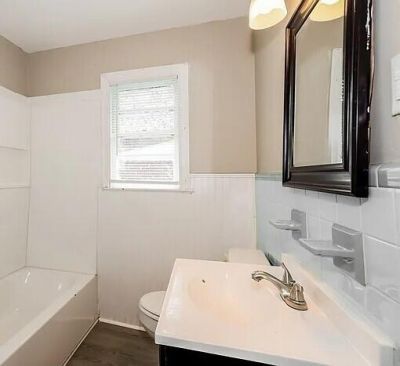 7031 N Kenwood Drive Photo 5