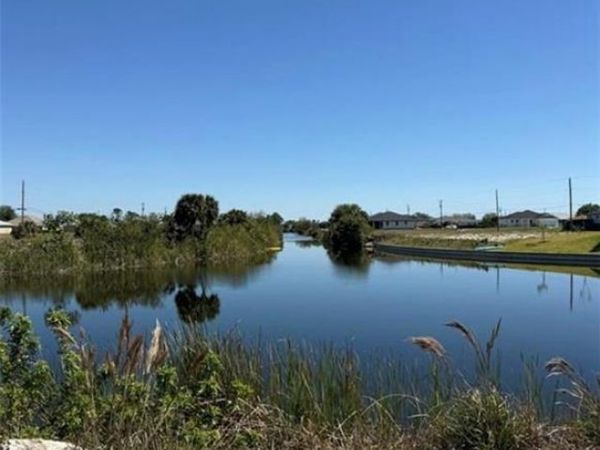 217 NW 19th PL, CAPE CORAL, FL 33993
