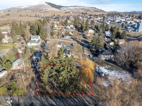 XXX Truax St, Tekoa, WA 99003