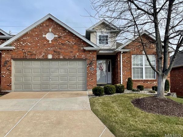 173 Tori Pines Drive, Oakville, MO 63129