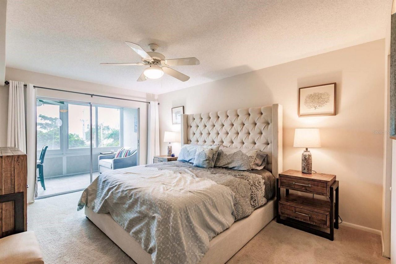 1200 E Peppertree Lane, Unit 206, Sarasota, FL 34242 Photo