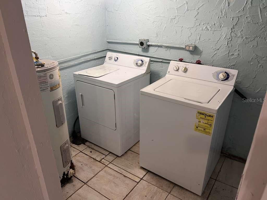 18020 NW 2nd Place, Miami, FL 33169 Photo