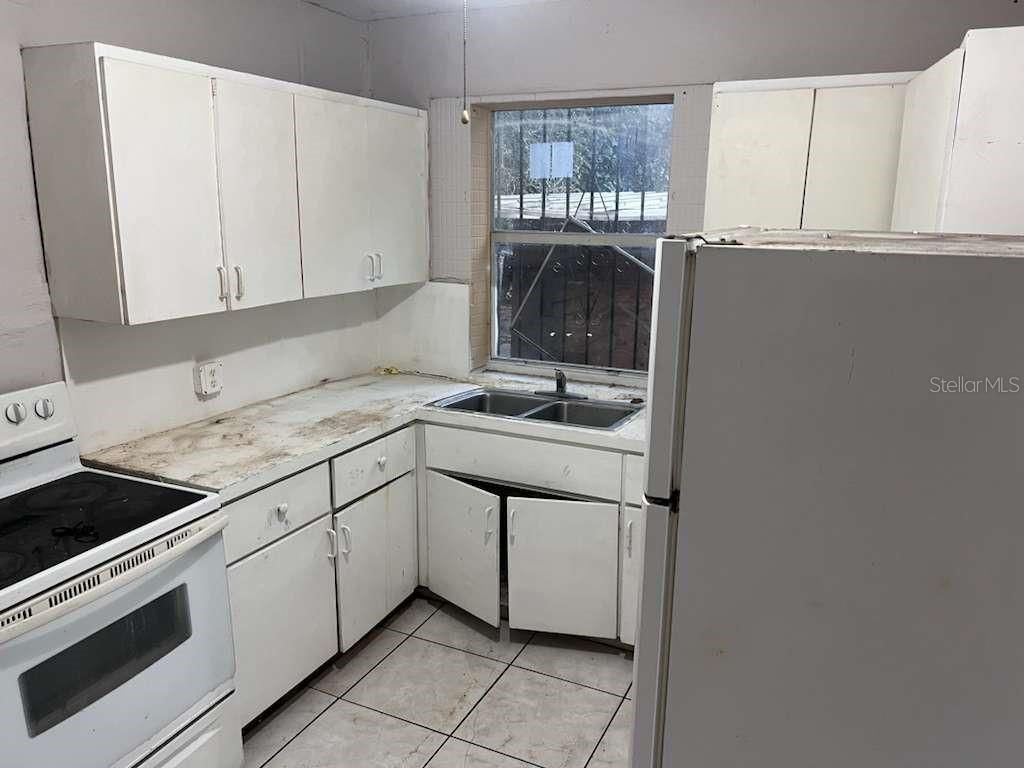 18020 NW 2nd Place, Miami, FL 33169 Photo