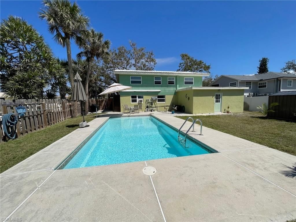 5460 Oak Ridge Ave, Fort Myers Beach, FL 33931 Photo