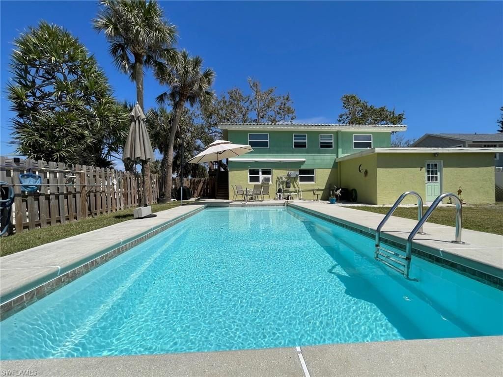 5460 Oak Ridge Ave, Fort Myers Beach, FL 33931 Photo
