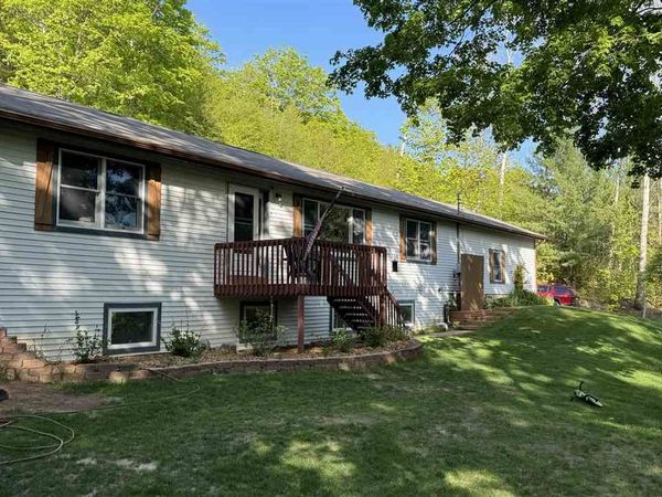 885 Tomkins Road, Boyne City, MI 49712