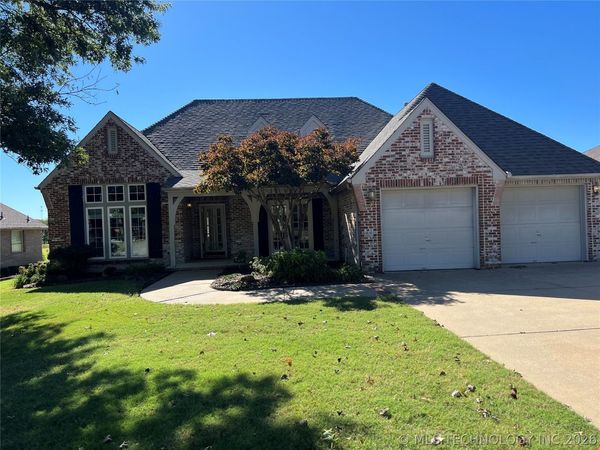 3311 Heritage Drive, Claremore, OK 74019