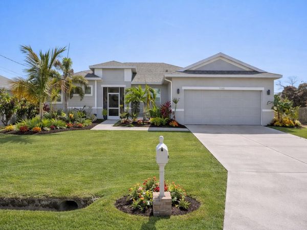 1568 SW Abacus Avenue, Port St. Lucie, FL 34953