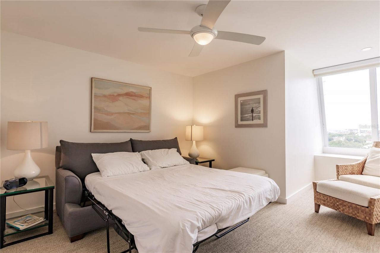 1200 E Peppertree Lane, Unit 402, Sarasota, FL 34242 Photo