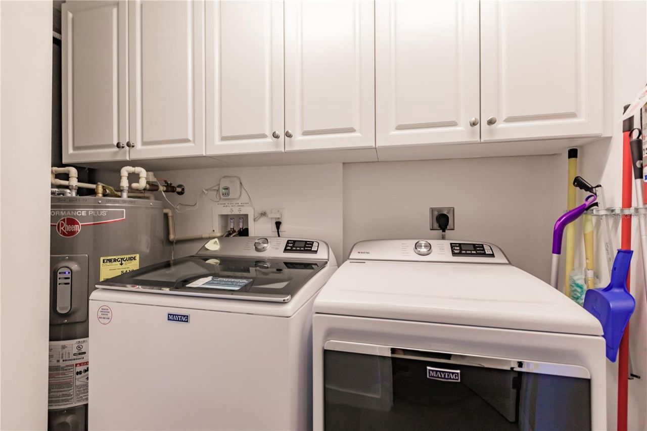 1200 E Peppertree Lane, Unit 402, Sarasota, FL 34242 Photo