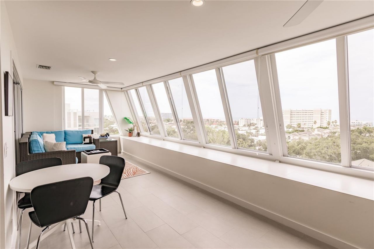 1200 E Peppertree Lane, Unit 402, Sarasota, FL 34242 Photo