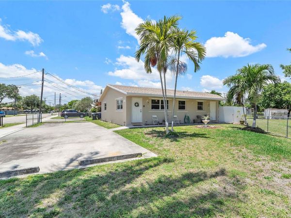 5829 Taylor Street, Hollywood, FL 33021