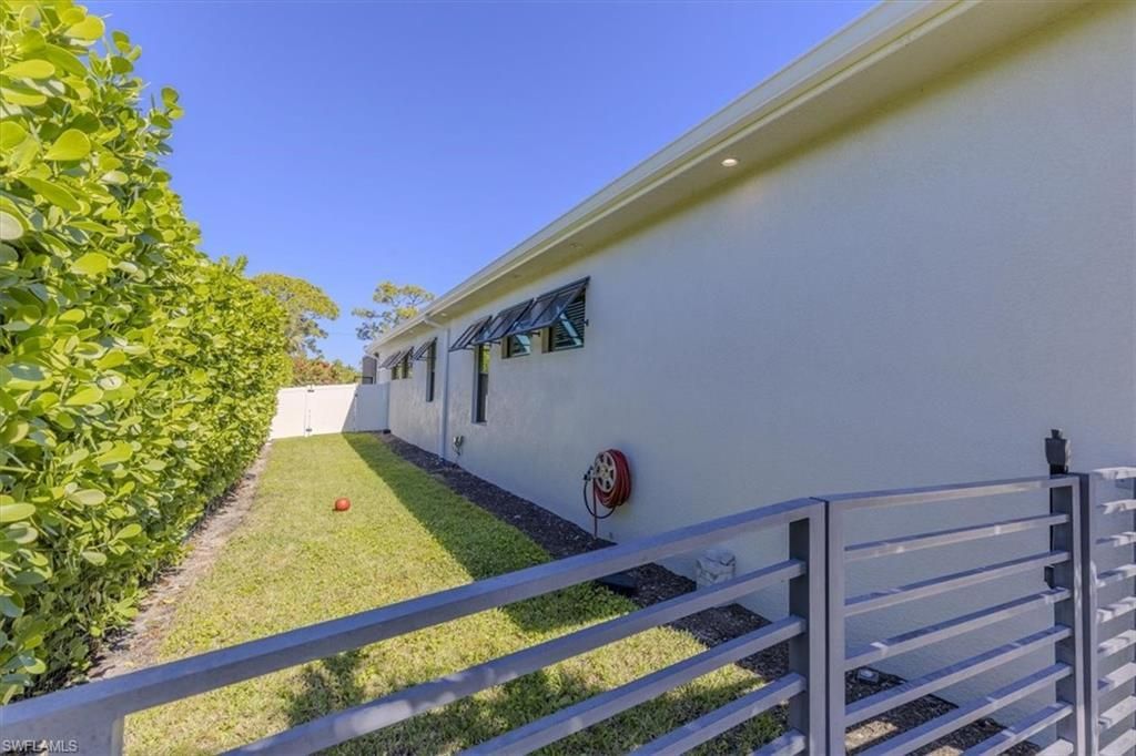 803 92nd Ave N, Naples, FL 34108 Photo