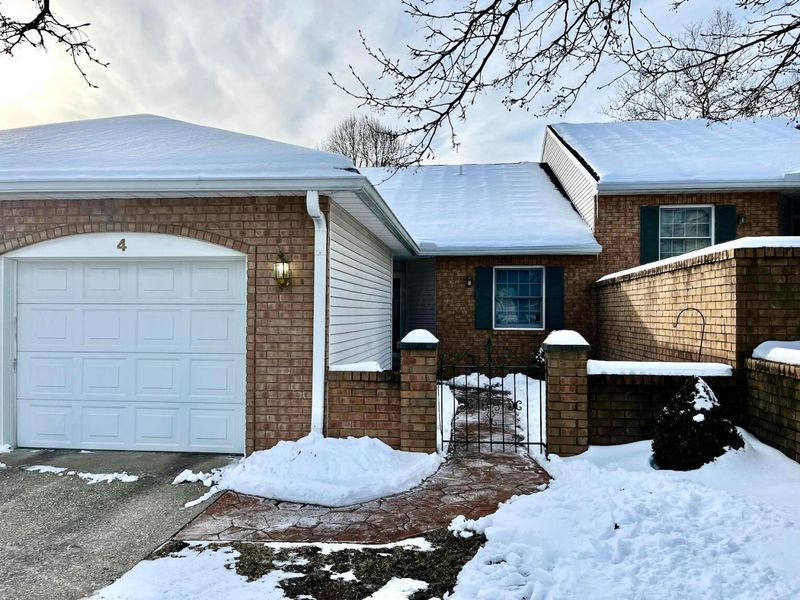 4 Becky Lane, Chillicothe, OH 45601 Photo 1