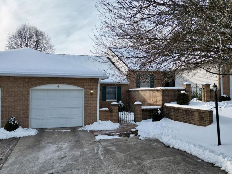 4 Becky Lane, Chillicothe, OH 45601 Photo 2