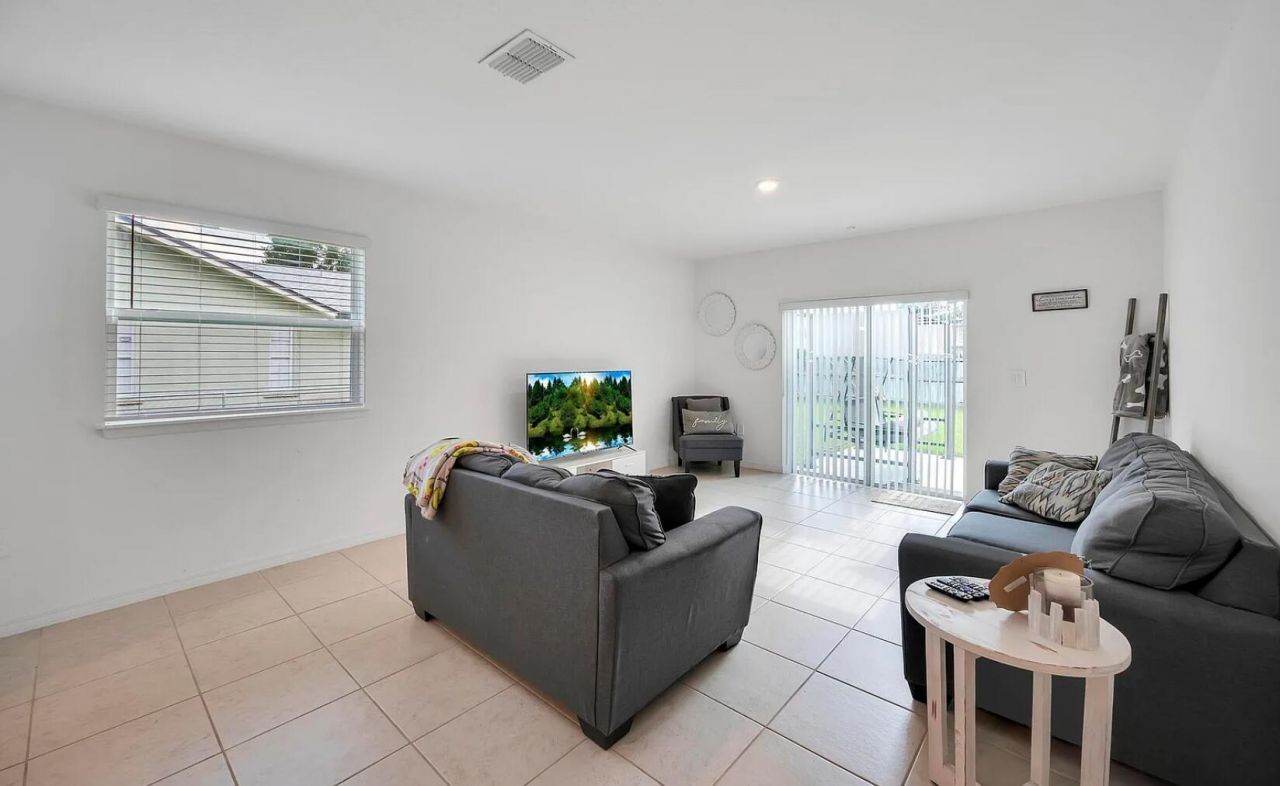 1812 SE Camilo Street, Port Saint Lucie, FL 34952 Photo