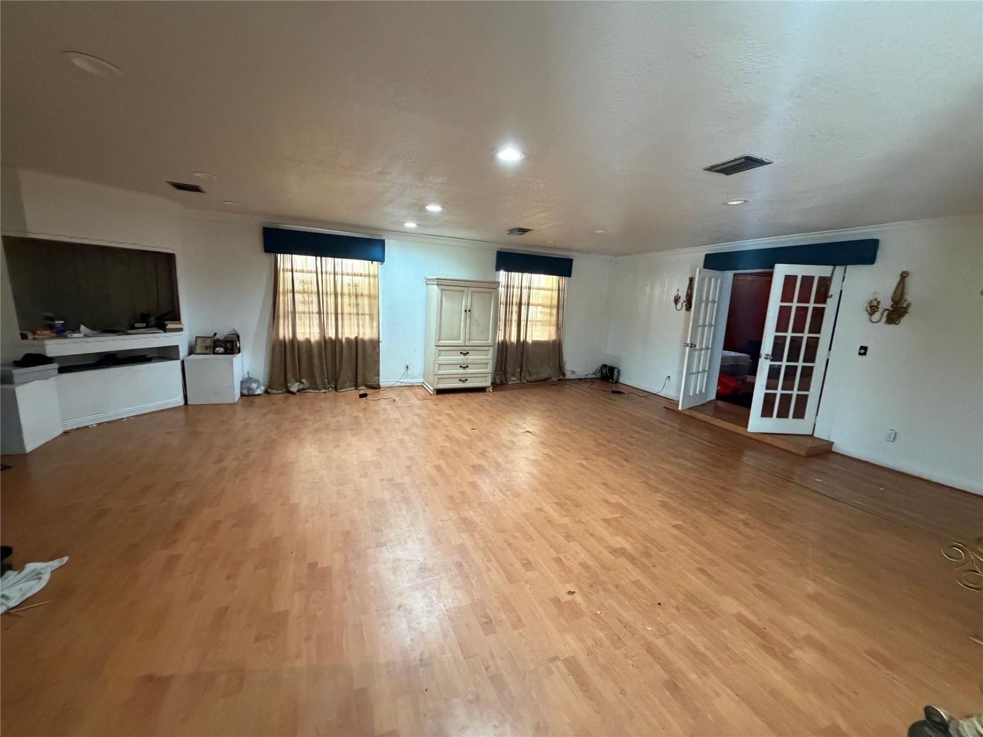 11201 NW 15th Court, Miami, FL 33167 Photo