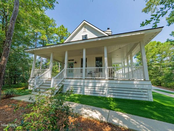 141 Tuscarora Court, Manteo, NC 27954