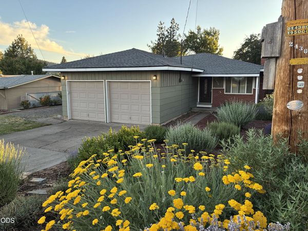2430 Berkeley Street, Klamath Falls, OR 97601