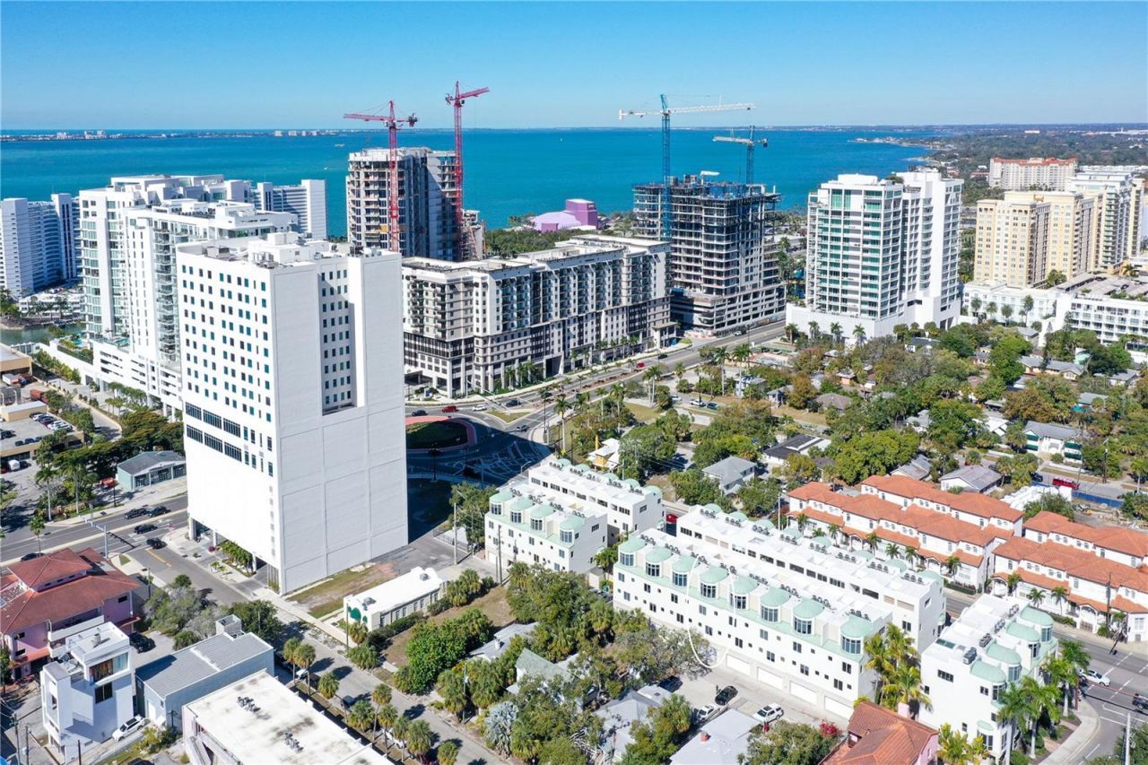 235 Cocoanut Avenue, Unit 117C, Sarasota, FL 34236 Photo