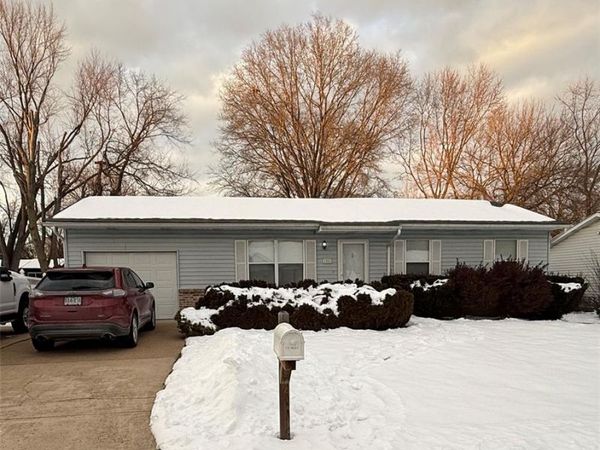 1501 Cypress Drive, Pacific, MO 63069