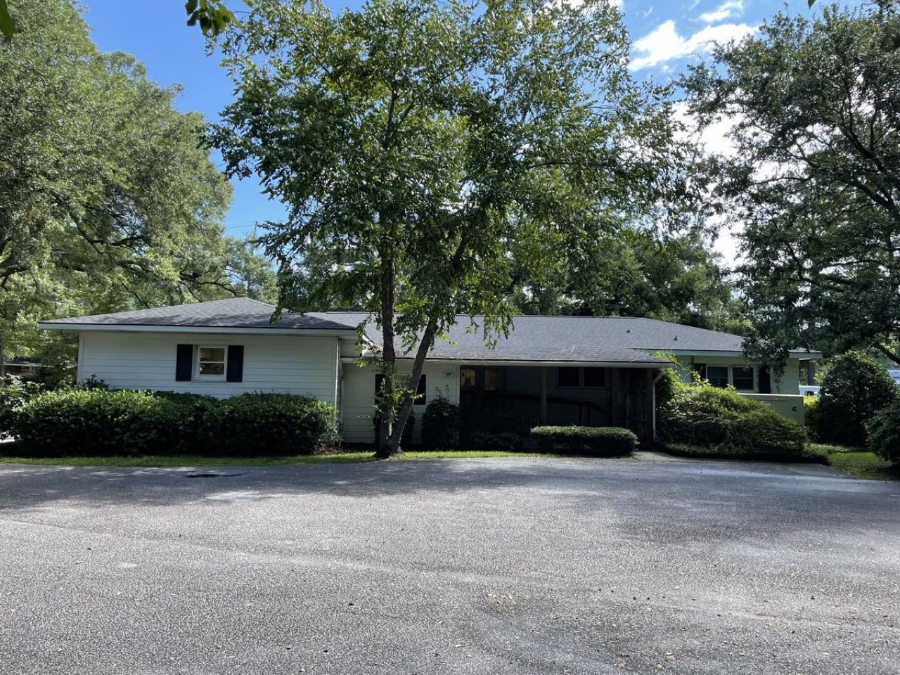 515 Folly Road Photo 9